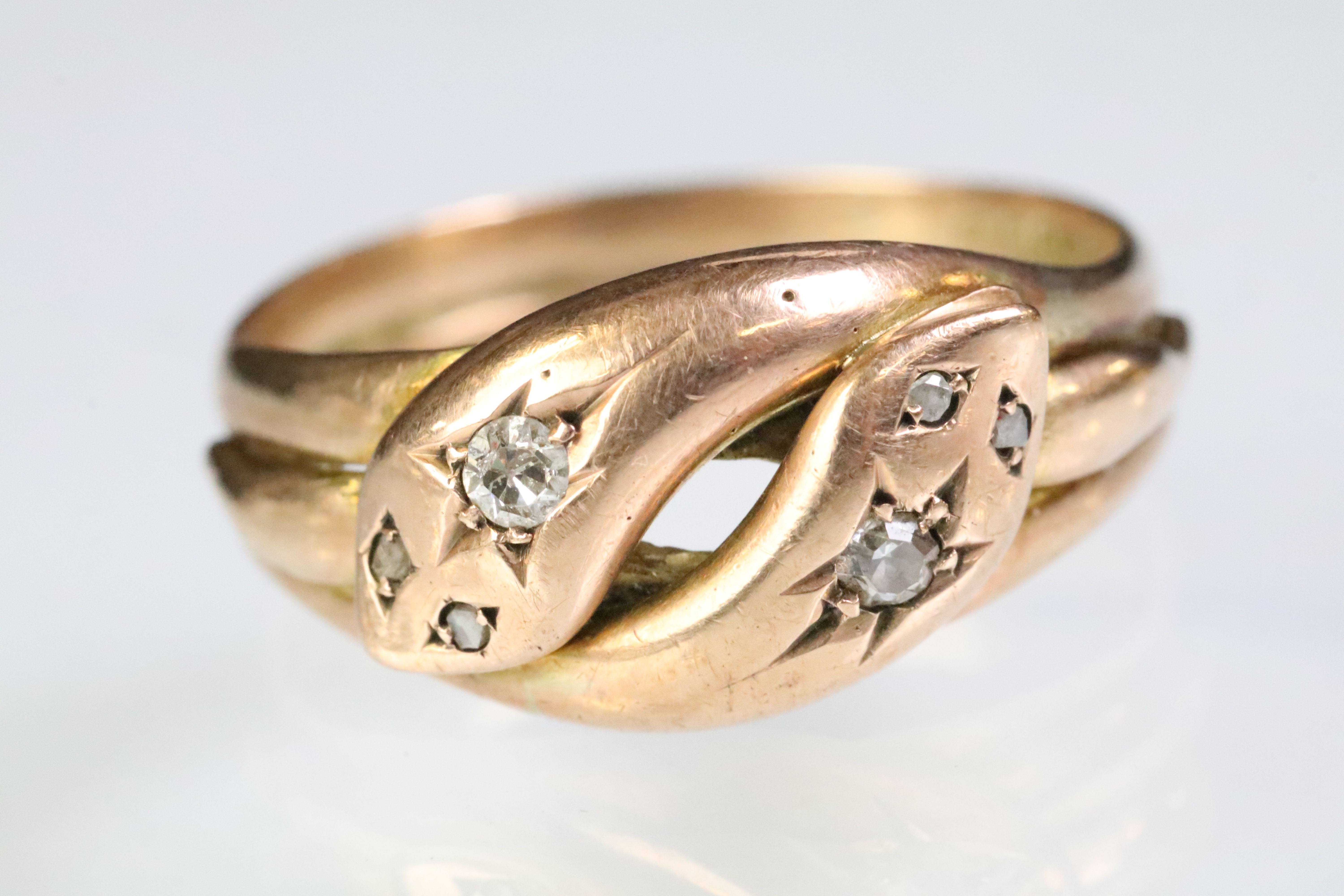 9ct gold and diamond antique snake ring in the form of two entwined snakes, each with a round single - Image 2 of 5