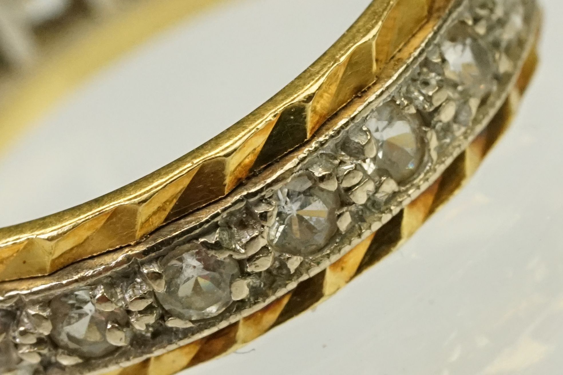 Two tone 18ct gold and white stone eternity ring. Marked 18ct to band. Size G.5. - Image 6 of 7