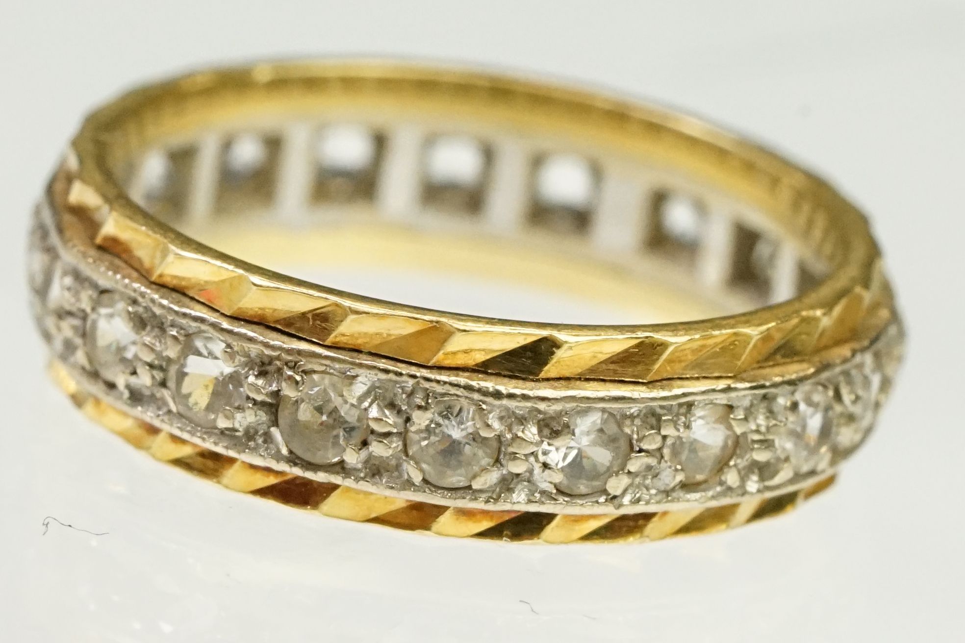 Two tone 18ct gold and white stone eternity ring. Marked 18ct to band. Size G.5. - Image 3 of 7