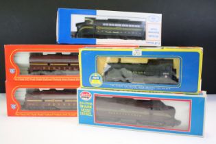 Six HO gauge locomotives to include 2 x Model Power (731 Shark Nose Dummy Penn & 776551 2-8-0