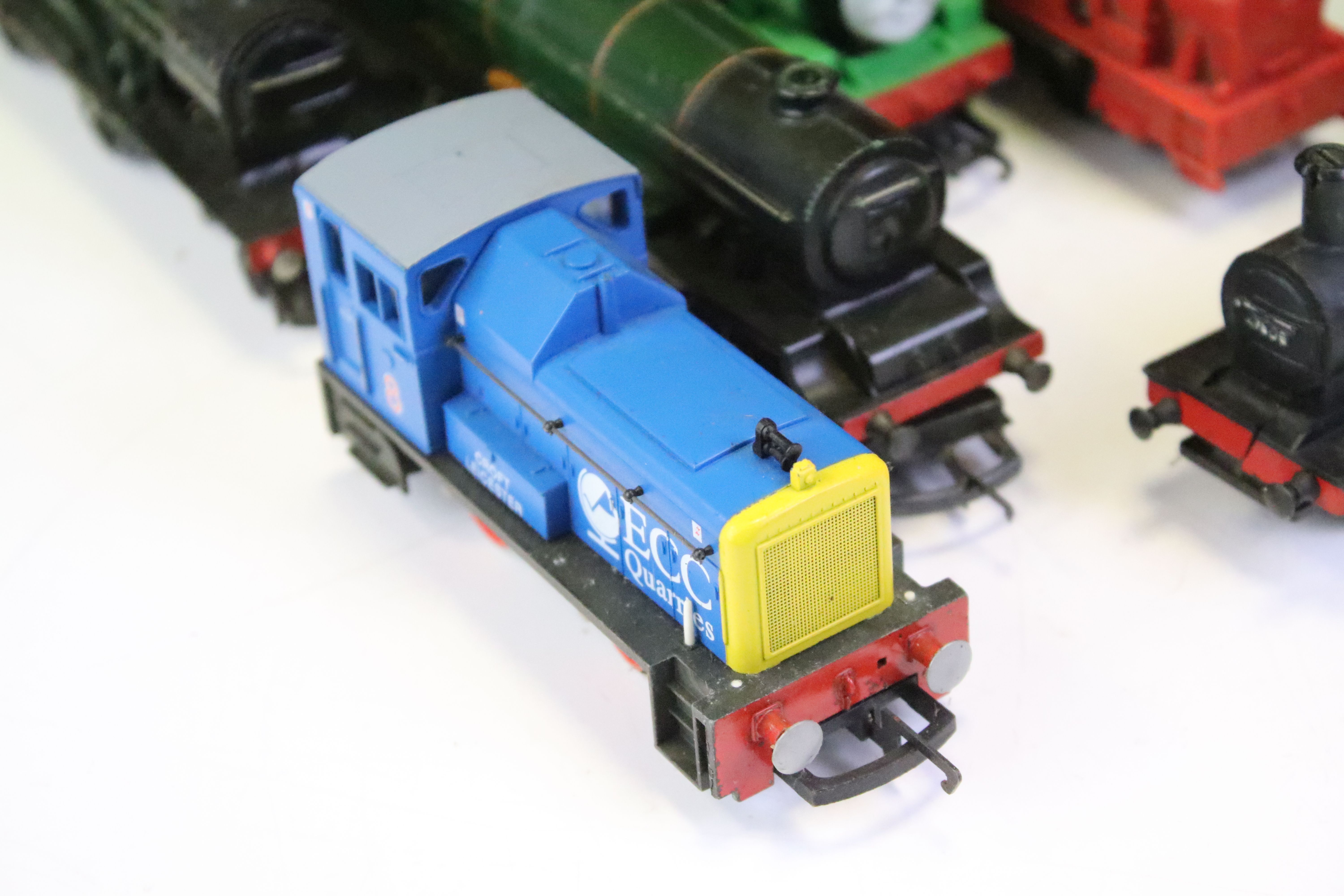 17 OO gauge locomotives to include Lima King George V, Hornby Thomas, Hornby Percy, Hornby ECC - Image 3 of 7