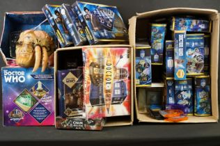25 Boxed Character Doctor Who puzzles, chess sets, play sets & board games to include Tardis Play