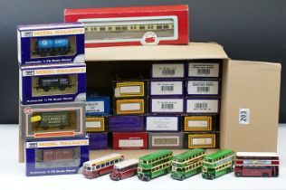 22 Boxed Dapol OO gauge items of rolling stock to include B528 GWR Avonmouth Bulk Grain Hopper, B532