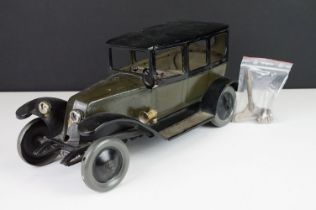 JEP Paris tinplate clockwork Renault Saloon No 7392 model, circa 1925-1934, dark olive green body,