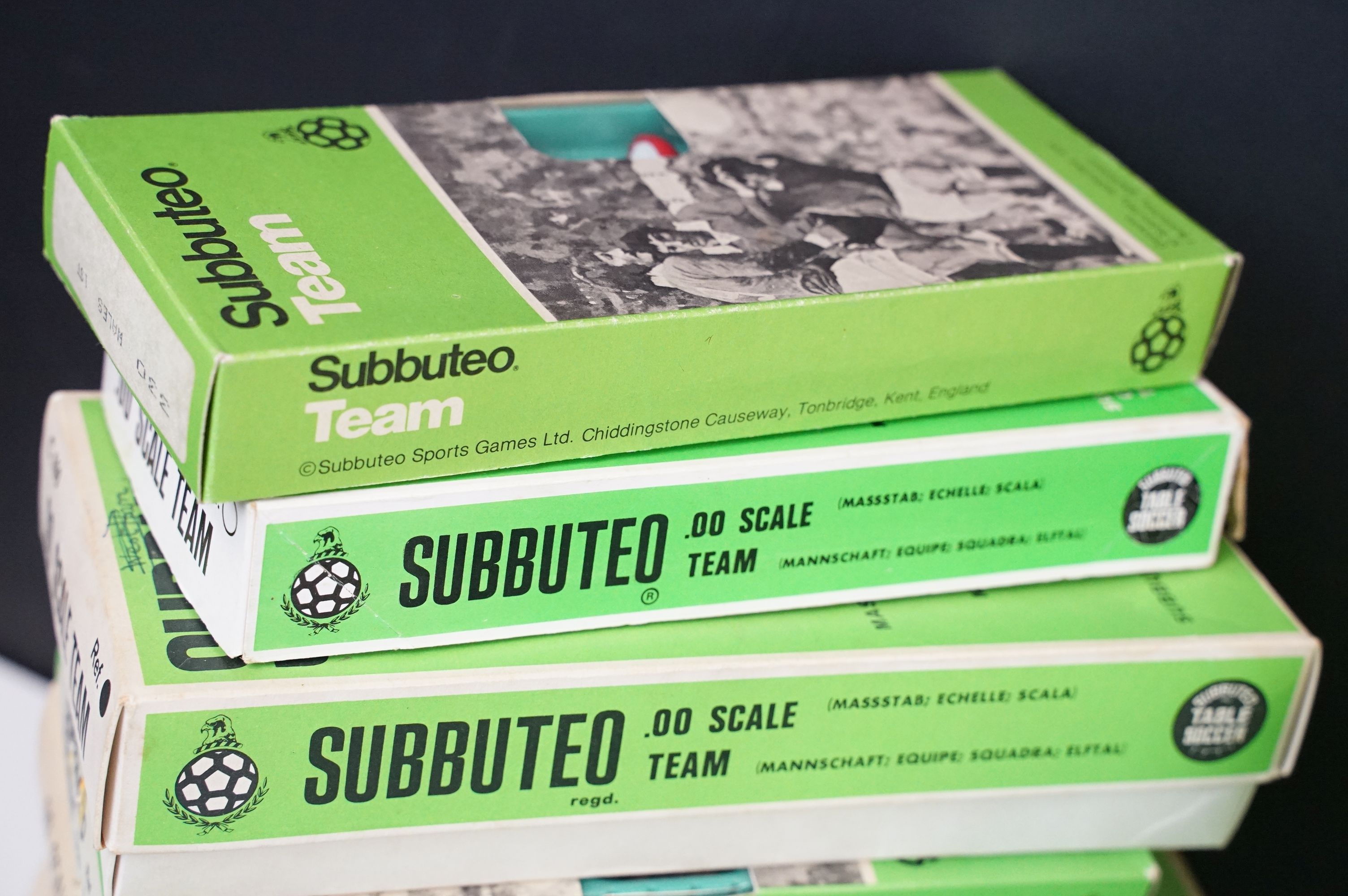 Subbuteo - Collection of mainly HW Subbuteo to include 16 x boxed teams featuring The Arsenal, - Image 6 of 30