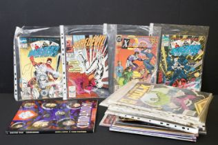 Comics - Collection of 35 1990s onwards comics and various graphic novels to include various