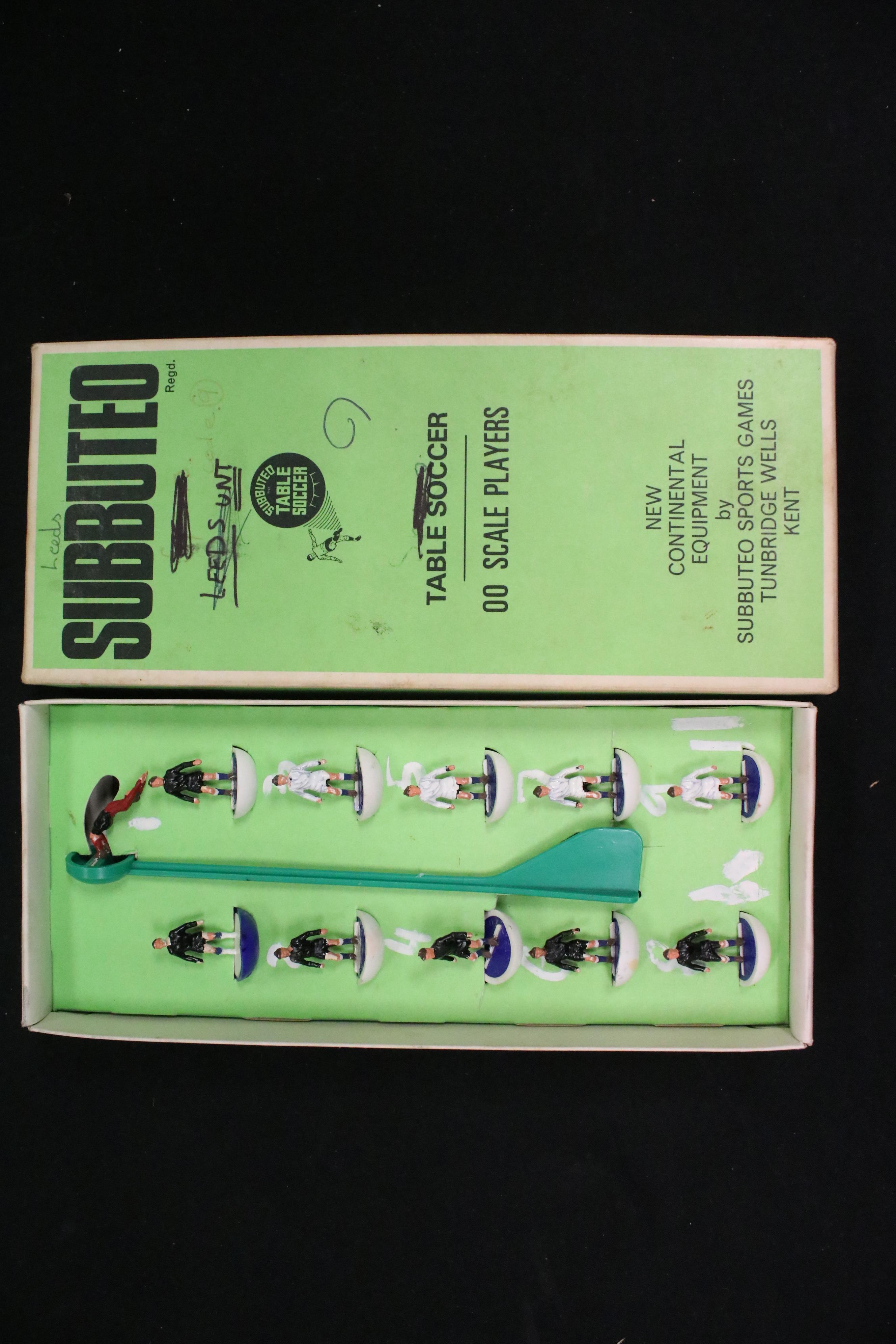 Subbuteo - Collection of mainly HW Subbuteo to include 16 x boxed teams featuring The Arsenal, - Image 11 of 30
