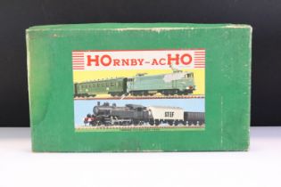 Boxed Hornby Acho Suburban electric train set containing SNCF BB 16009 locomotive with 2 x dark