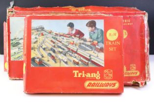 Five boxed Triang OO gauge train sets to include R3M, RS5, RS15, The Freightmaster and another,