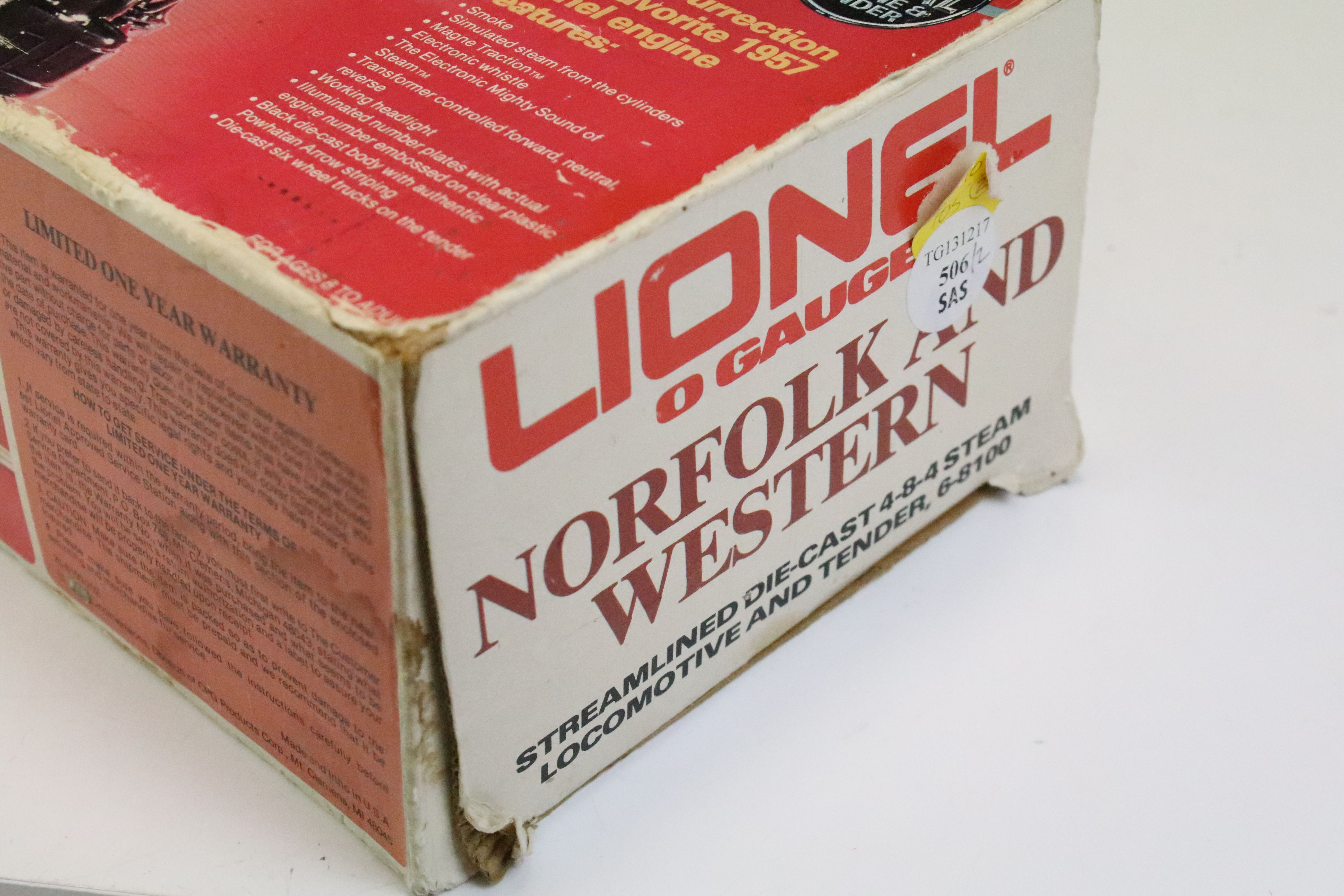 Two boxed Lionel O gauge locomotives to include 6-8100 Norfolk and Western Streamlined diecast 4-8-4 - Image 9 of 9