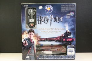 Boxed Lionel O gauge Harry Potter Hogwarts Express Train Set 6-83620, complete and ex