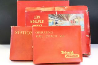 Four boxed Triang OO gauge accessories to include R323 Operating Royal Mail Coach Set, R135