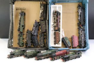 14 OO gauge locomotives to include Mainline Royal Scot LMS, Triang Princess Elizabeth, Limas GWR