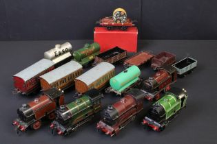 Collection of Hornby O gauge model railway to include 5 x locomotives featuring LMS 22709 0-4-0,