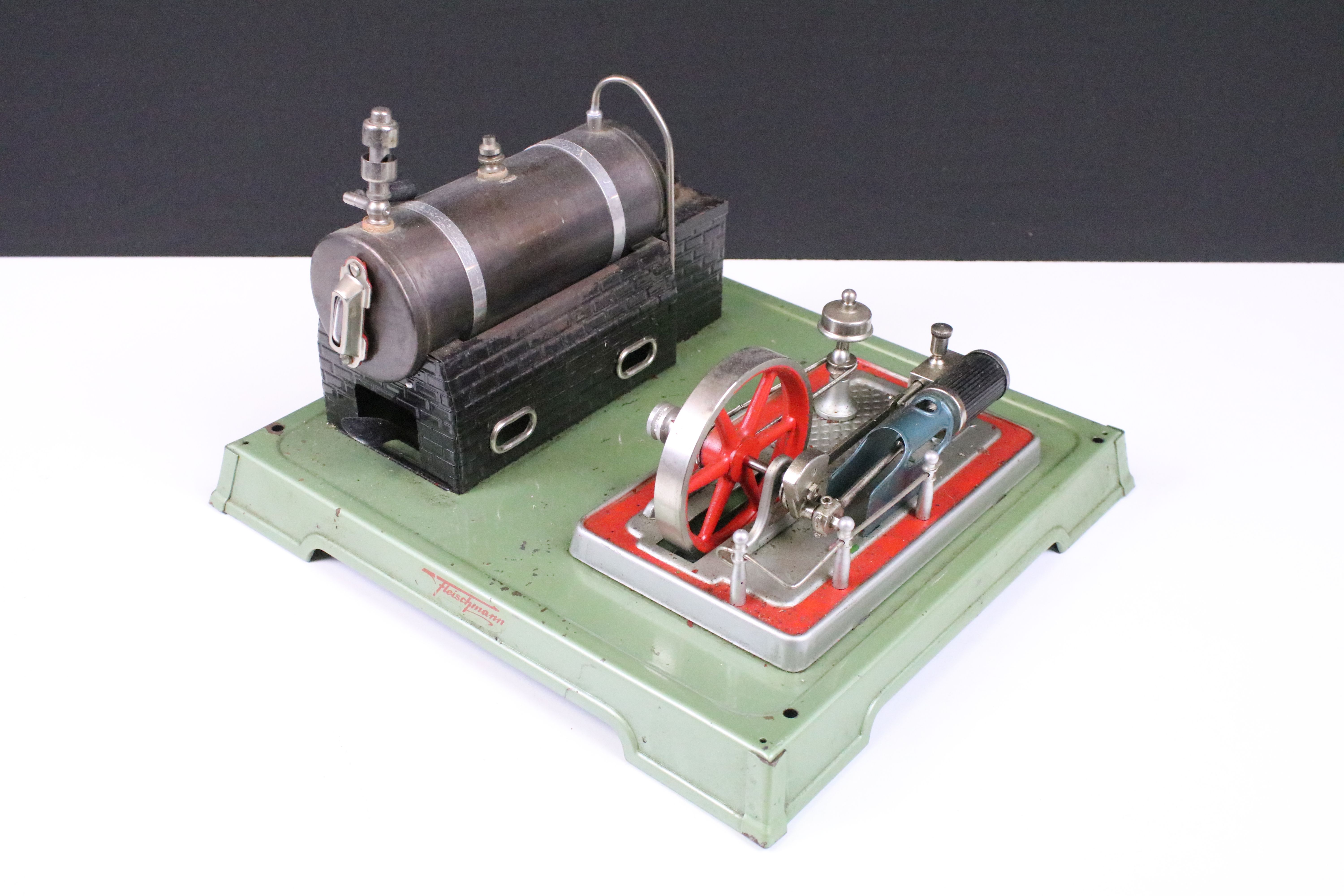 Steam Engine - Two steam engine models featuring Mamod SR1 steam roller traction engine, with - Image 2 of 5