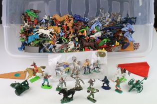 Collection of various plastic and metal figures and accessories to include examples from Britains,