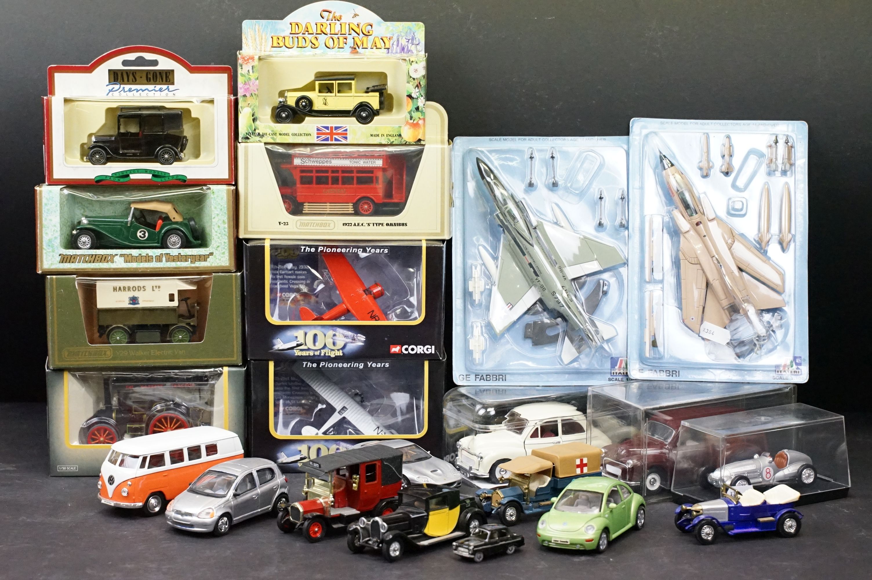 Collection of 15 boxed and unboxed diecast models to include 2 x Corgi 100 Years In Flight, Corgi