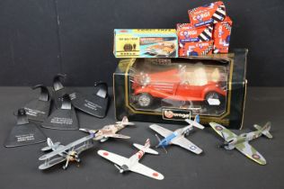 Collection of various boxed and unboxed diecast models to include Burago 1/20 scale Mercedes Benz