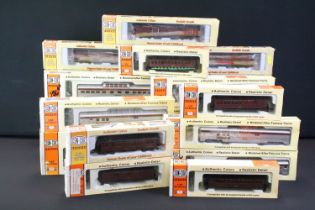 23 Boxed Con-Cor HO gauge items of rolling stock to include 72ft RPO Baggage Car Penn Railroad, Post