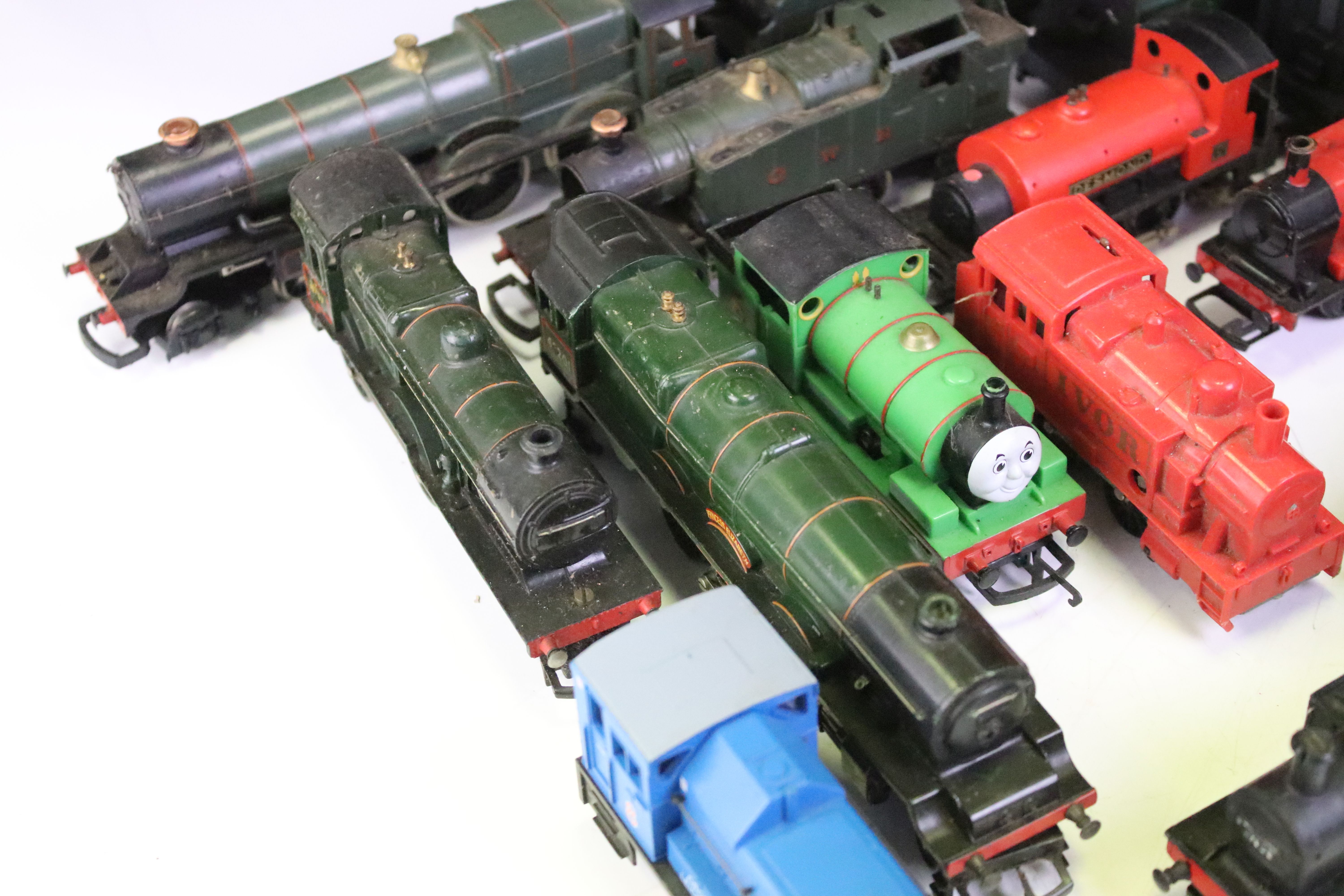 17 OO gauge locomotives to include Lima King George V, Hornby Thomas, Hornby Percy, Hornby ECC - Image 7 of 7