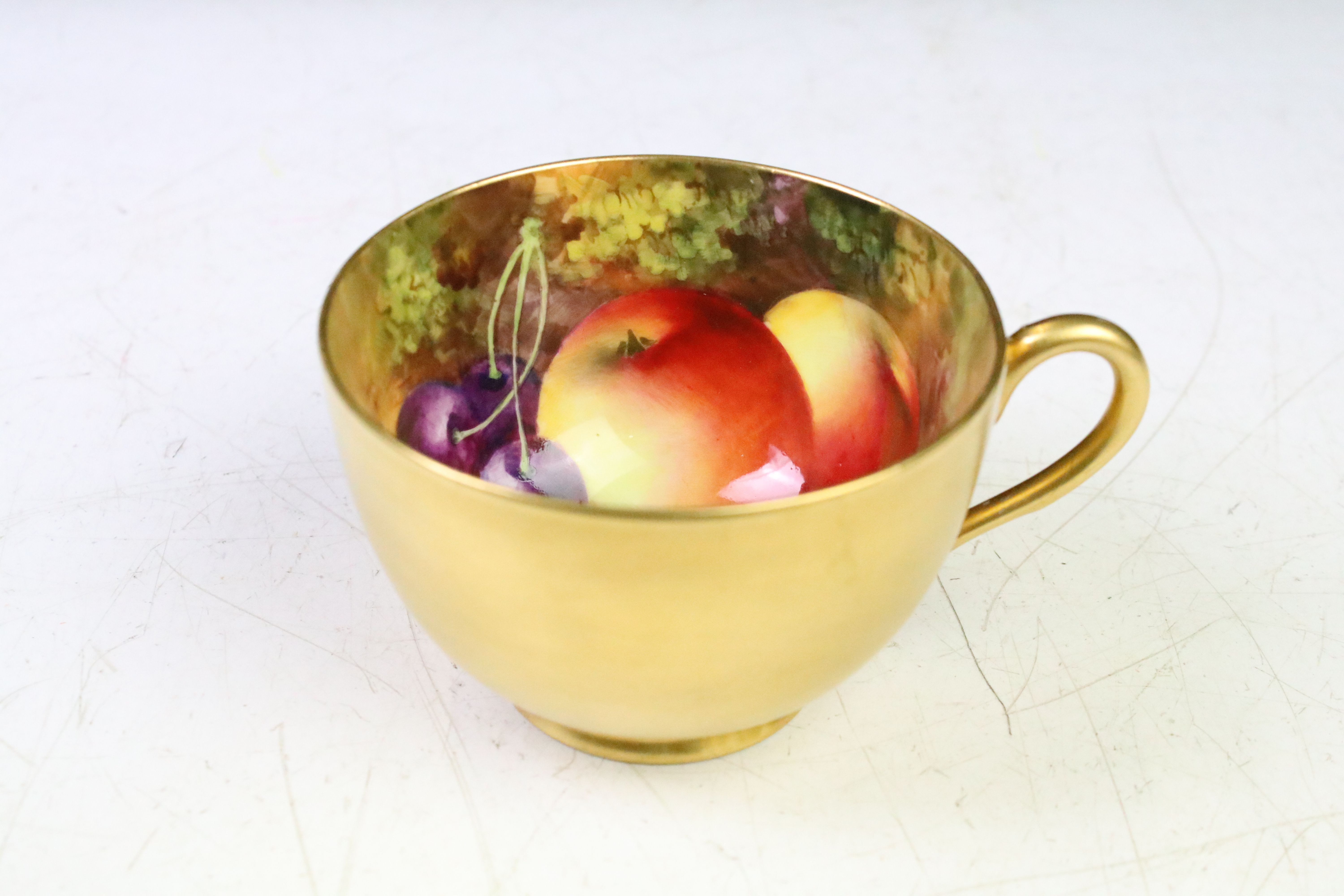 20th Century Royal Worcester hand painted cabinet teacup with hand painted fruit decoration of - Image 4 of 5