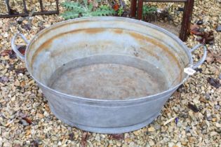 Large Galvanised Oval Wash Bath / Garden Planter