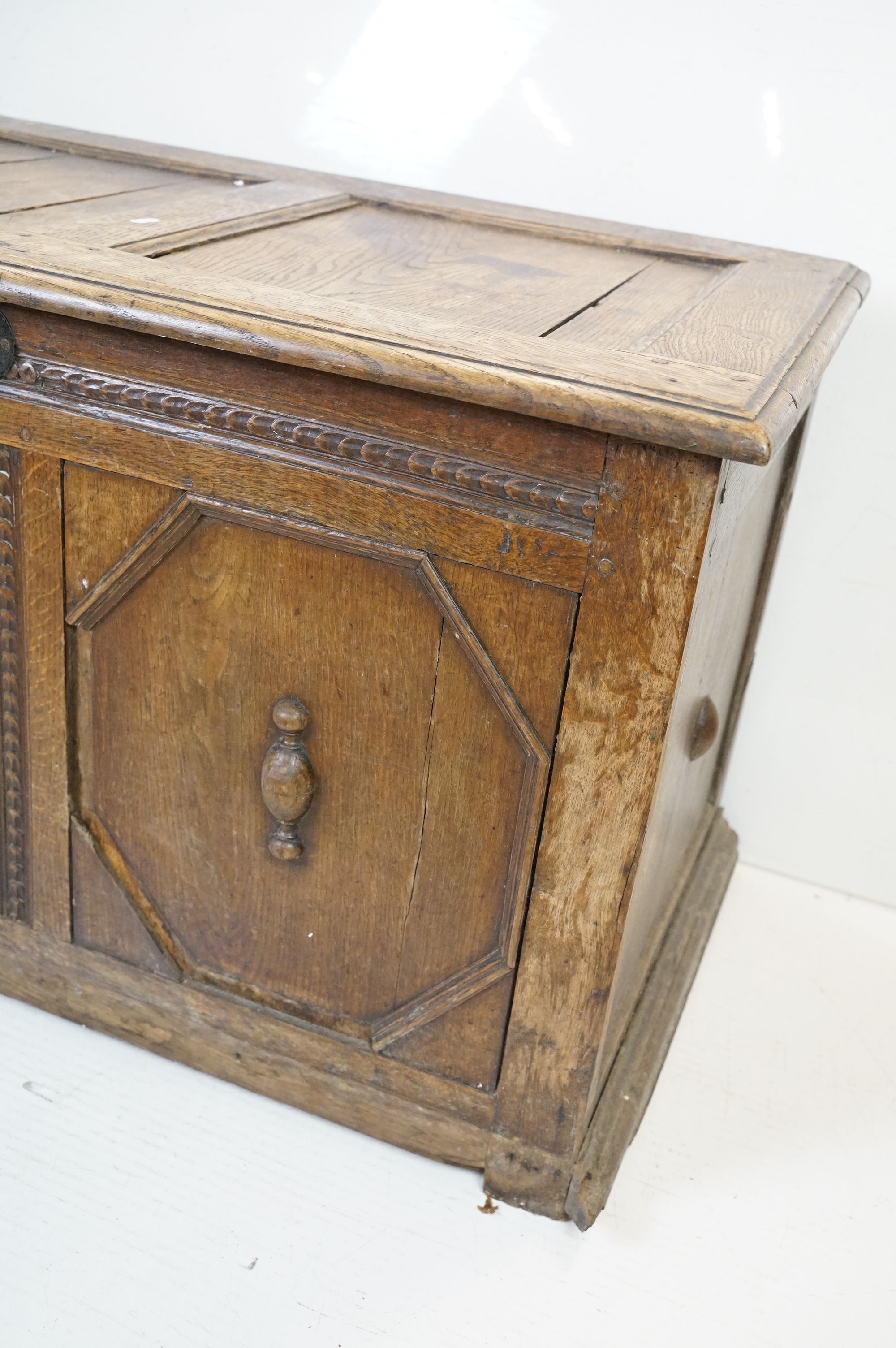 18th or 19th century Oak Coffer, the two panel front with moulded geometric design, 71cm high x - Image 6 of 9