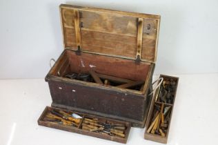 19th century Pine Tool Box with Rope Handles, 47cm high x 90cm wide x 46cm deep containing a large