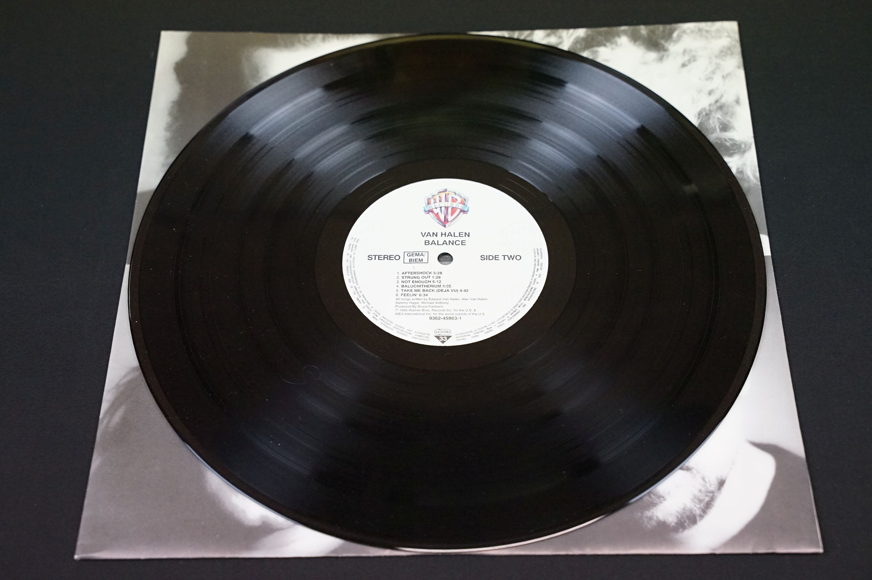 Vinyl - Van Halen – Balance. Original UK / EU 1995 1st pressing on Warner Bros. Records 9362-45863-1 - Image 5 of 6