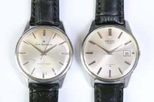 A vintage gents Seiko Sportsmatic diashock 17 jewel wristwatch with silvered dial and baton markers,
