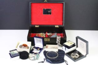 A collection of vintage and contemporary costume jewellery to include scottish silver brooch, Dior