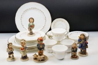 Royal Worcester 'Gold Chantilly' tea & dinner set to include teacups, saucers, tera plates, lunch