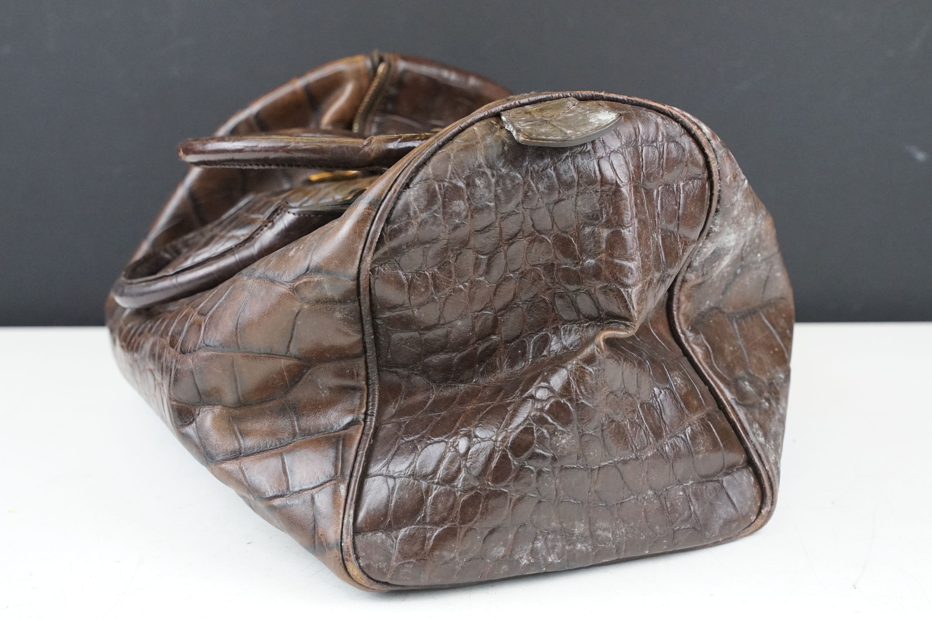 Mulberry dark brown leather crocodile effect handbag, with Mulberry storage bag, 20cm high x 35cm - Image 6 of 12