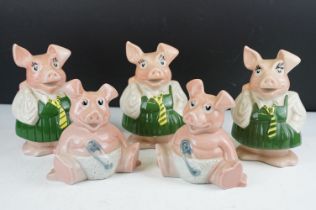 Five Wade NatWest novelty pig piggy banks with rubber stoppers, tallest approx 16cm