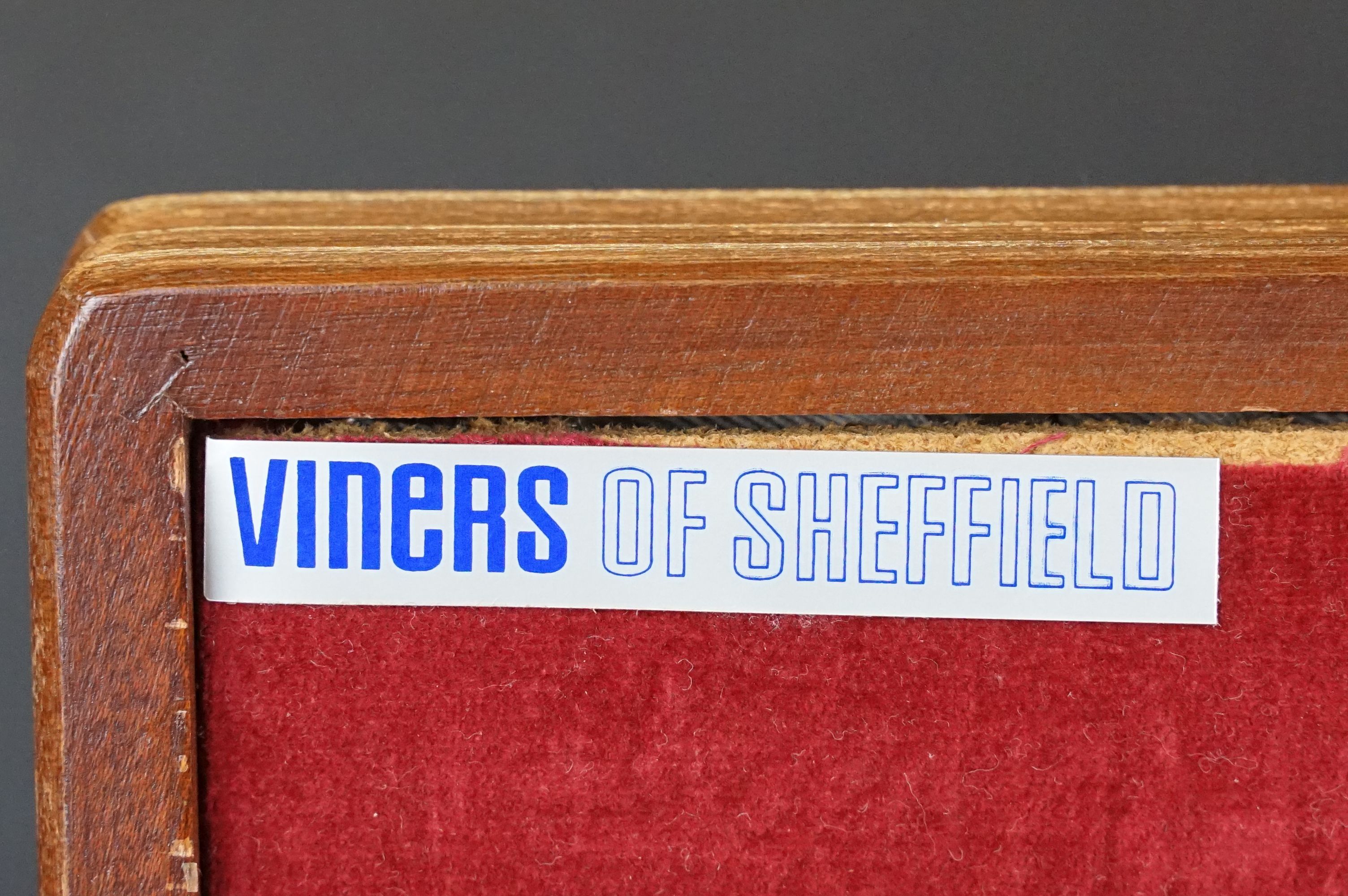 A Viners of Sheffield canteen of cutlery. - Image 8 of 9