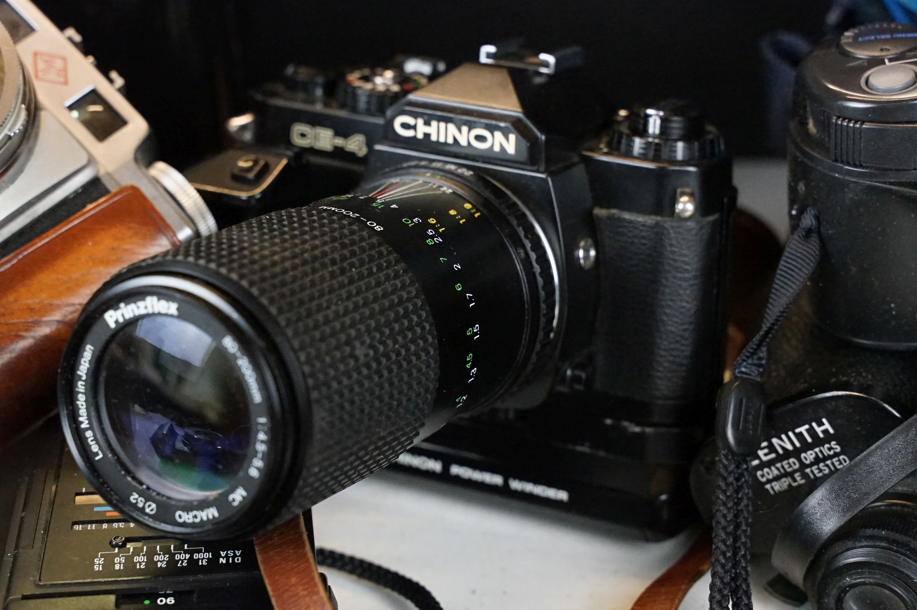 A collection of mixed photographic equipment to include Zenit and Chinon 35mm SLR cameras together - Image 11 of 13