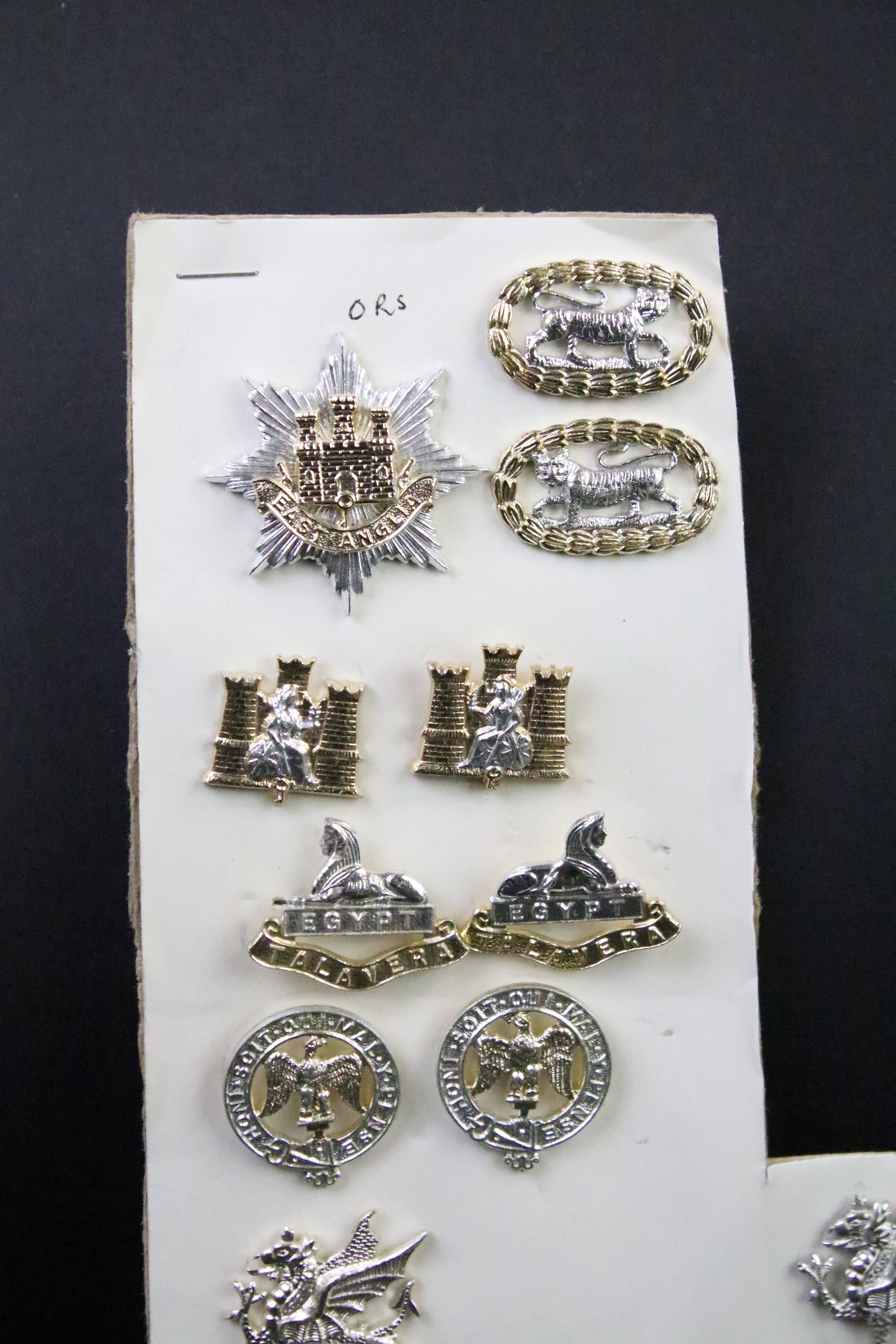 A collection of British military regimental cap and collar badges to include the Somerset Light - Image 6 of 13