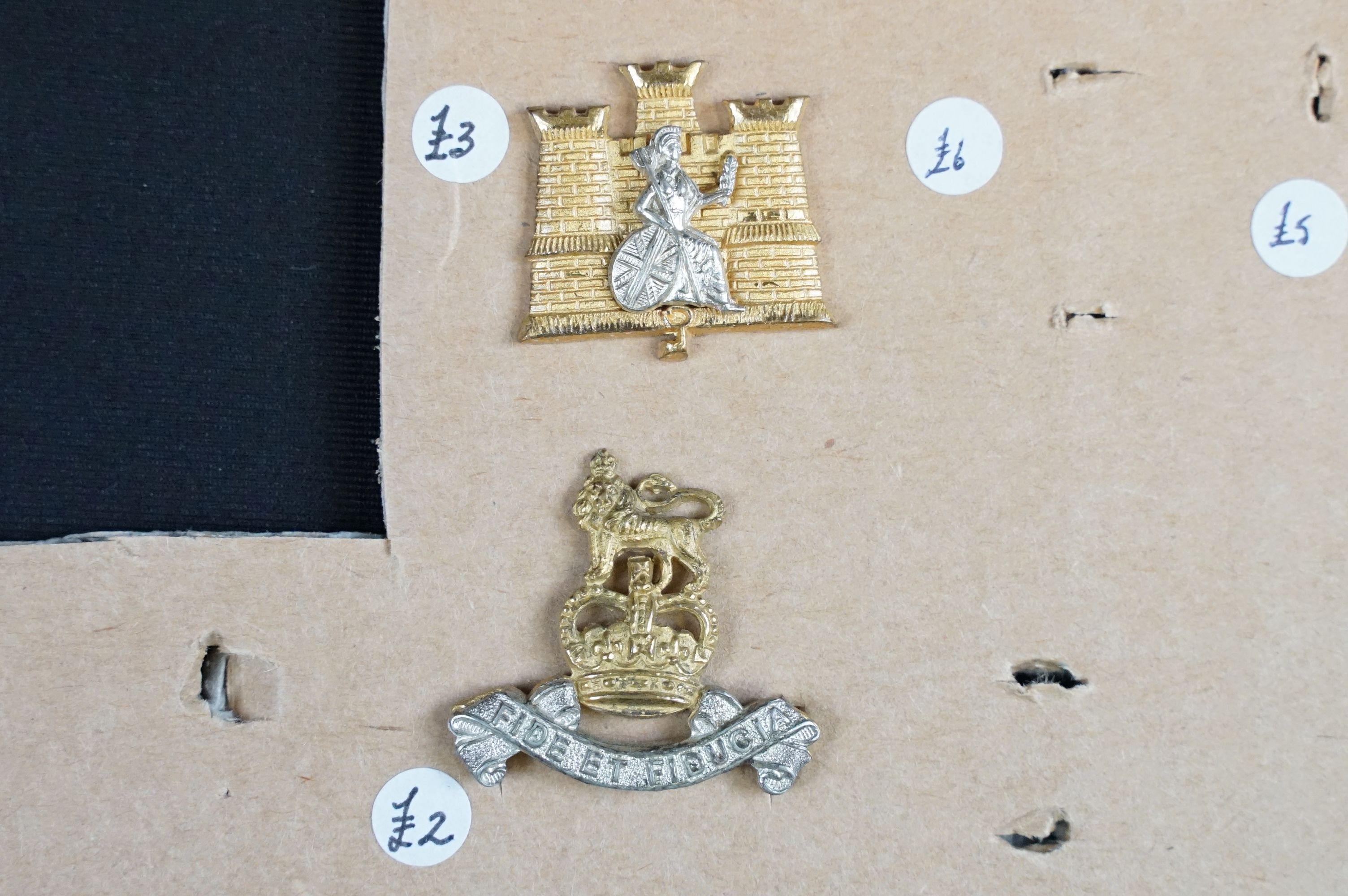 A collection of mainly Canadian military cap and collar badges to include the Royal Engineers, Royal - Image 6 of 8