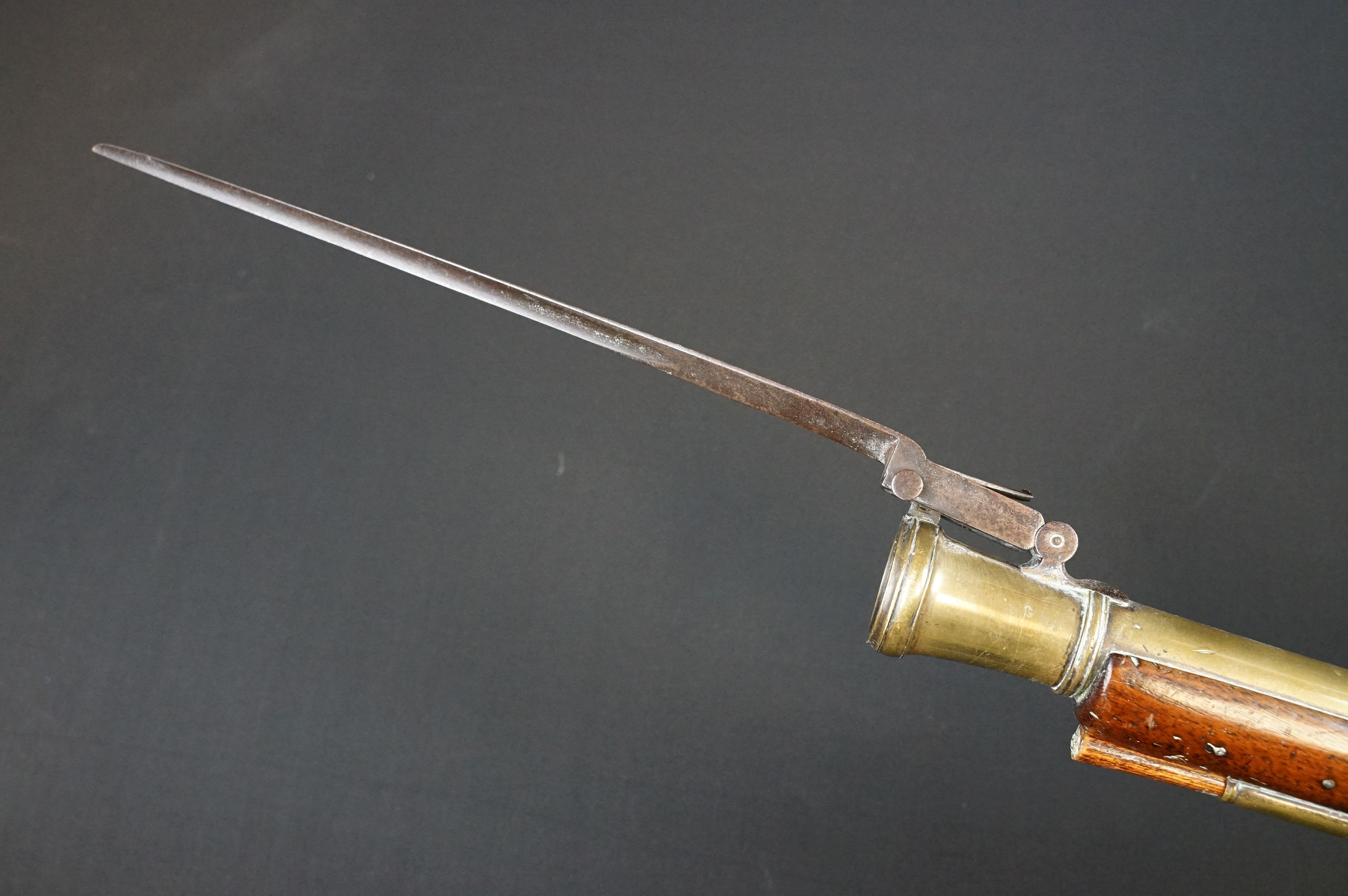 A FLINTLOCK COACHING BLUNDERBUSS by Mewis & Co, with 14 1/2" brass bell ended barrel, Birmingham - Image 14 of 19