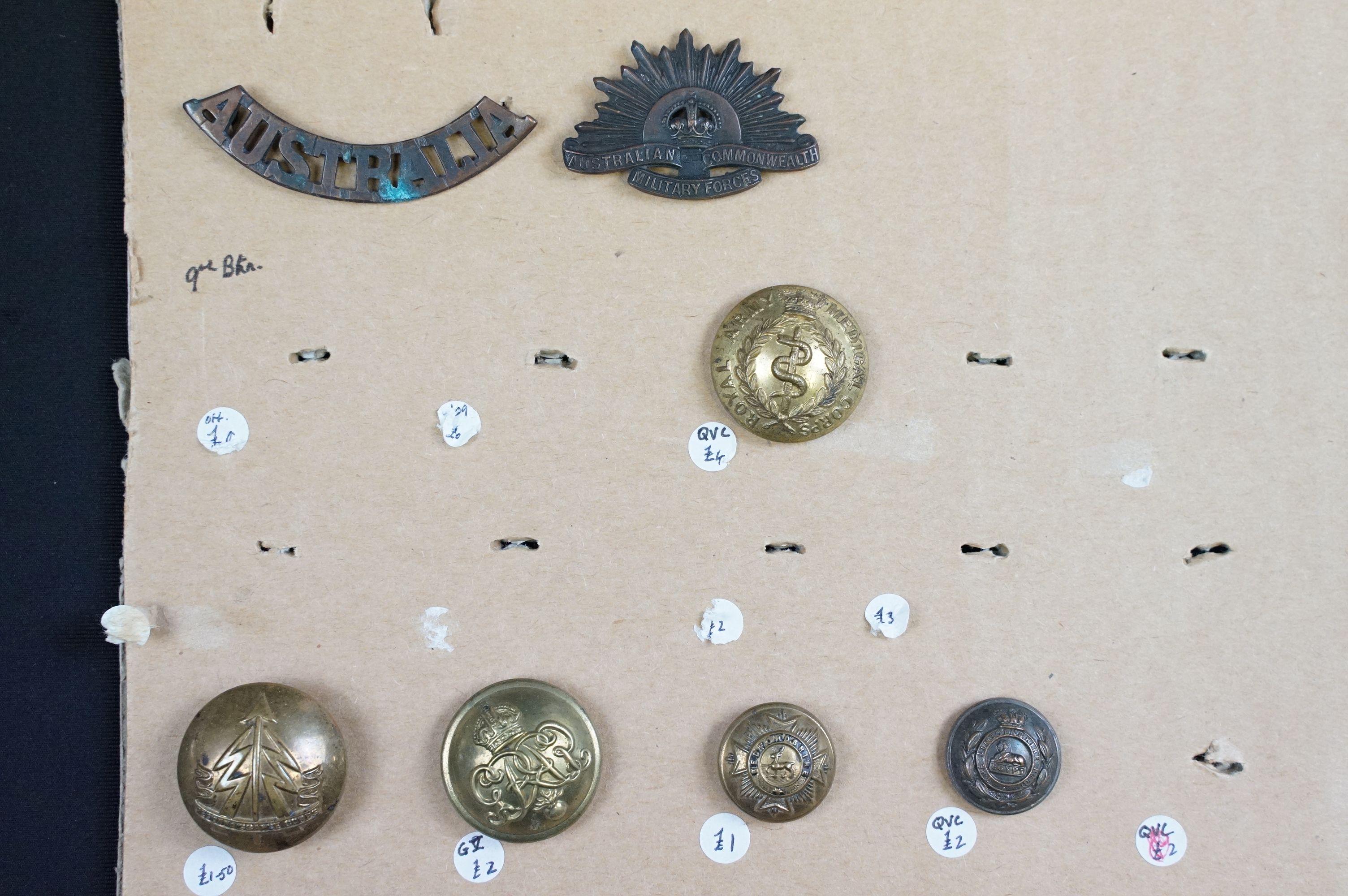 A collection of mainly Canadian military cap and collar badges to include the Royal Engineers, Royal - Image 5 of 8