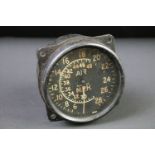 A British military issued RAF / Air Ministry aircraft speedometer display gauge.