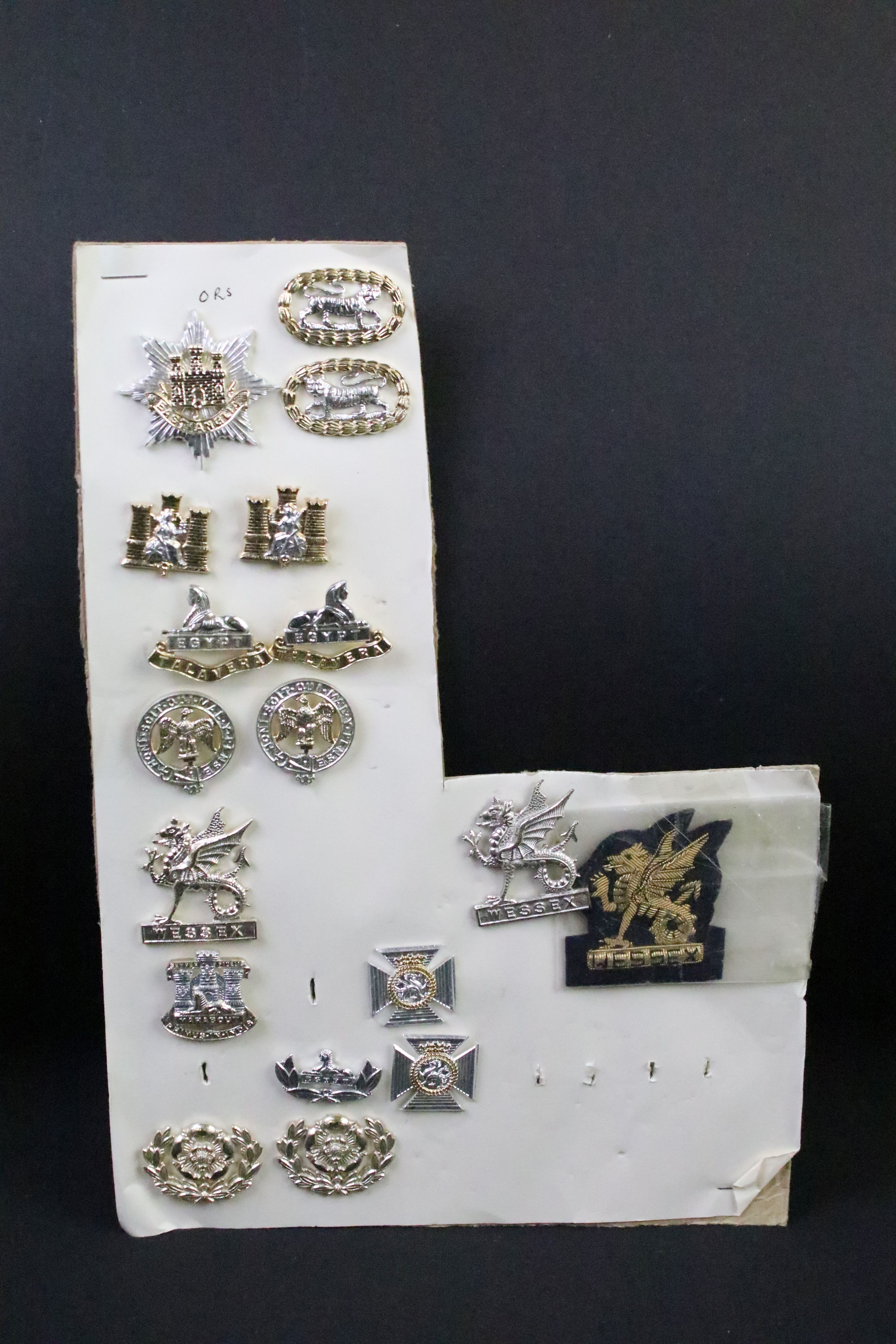 A collection of British military regimental cap and collar badges to include the Somerset Light - Image 5 of 13