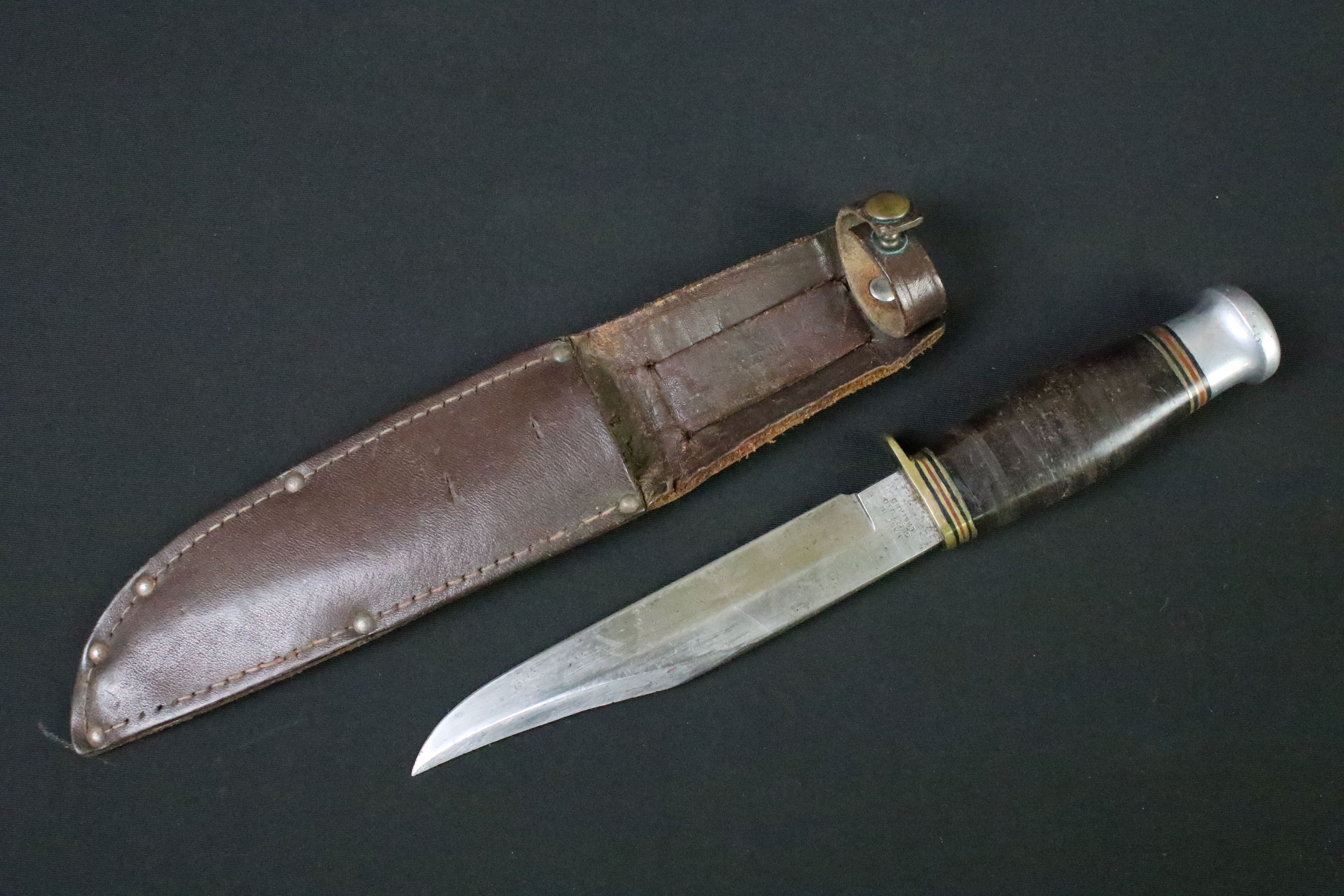 A collection of six vintage sheath knives to include a Milbro examples together with a small group - Image 2 of 12