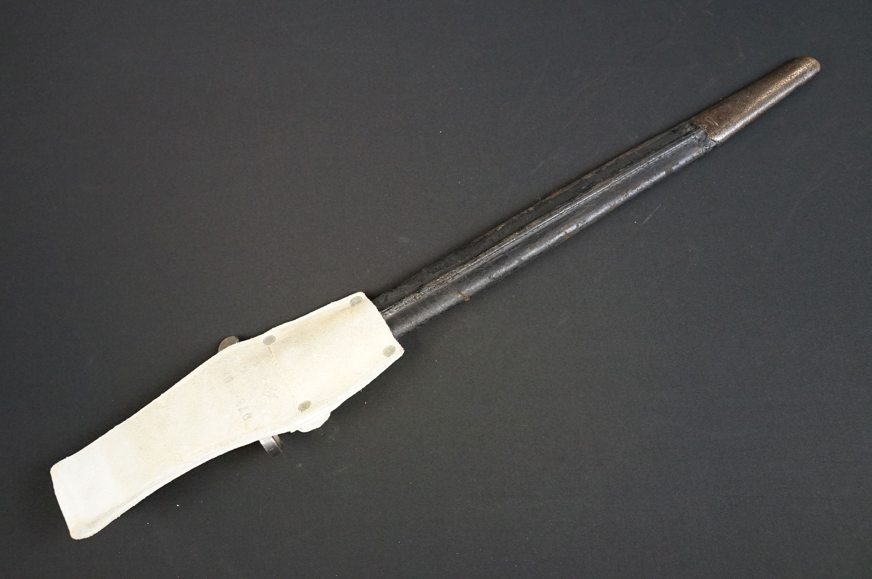 A British bayonet with good clear markings to the blade complete with scabbard and white leather - Image 15 of 16