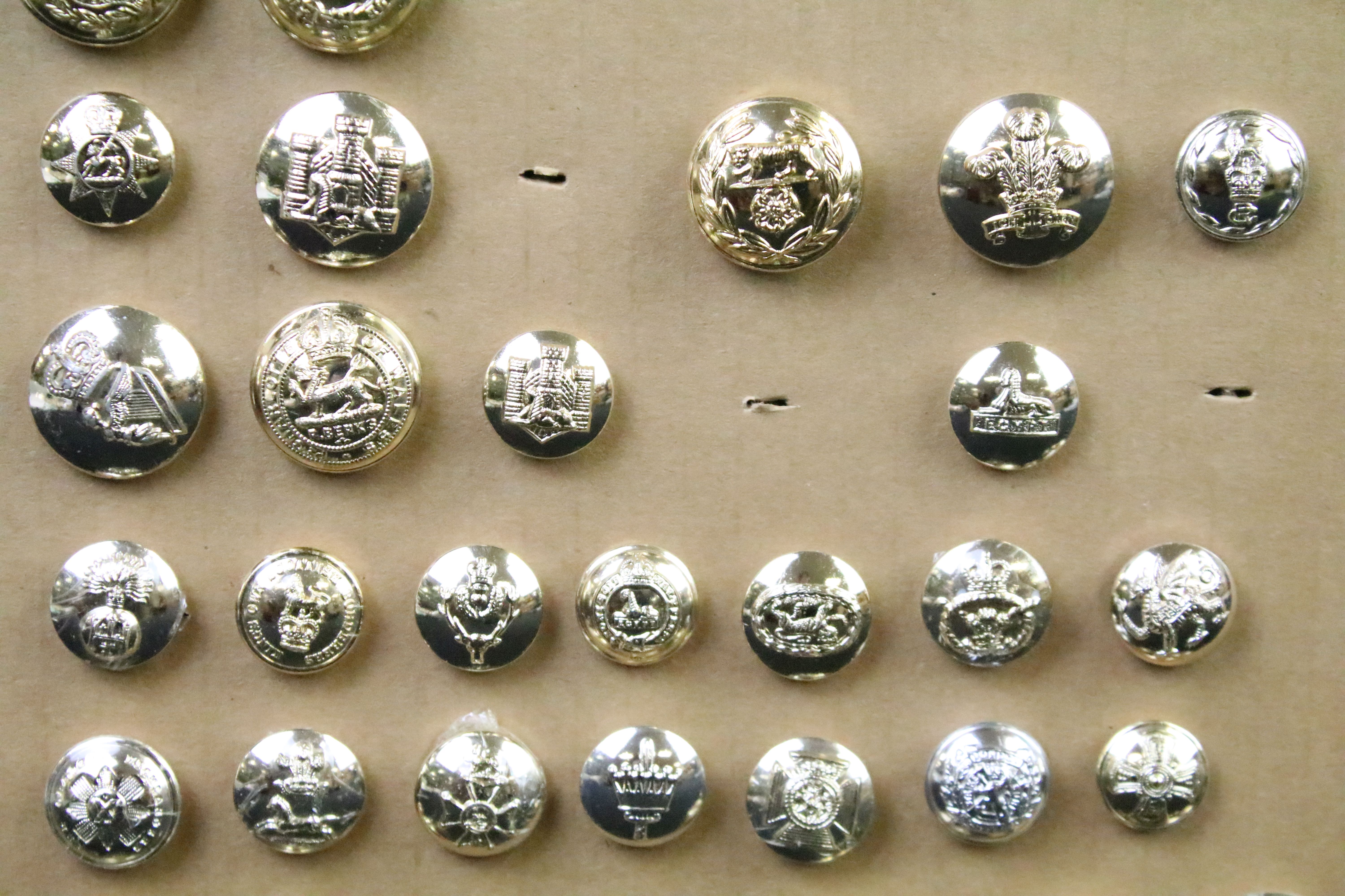 A collection of mainly Staybrite British military buttons to include the Ulster Defence Regiment, - Image 9 of 10