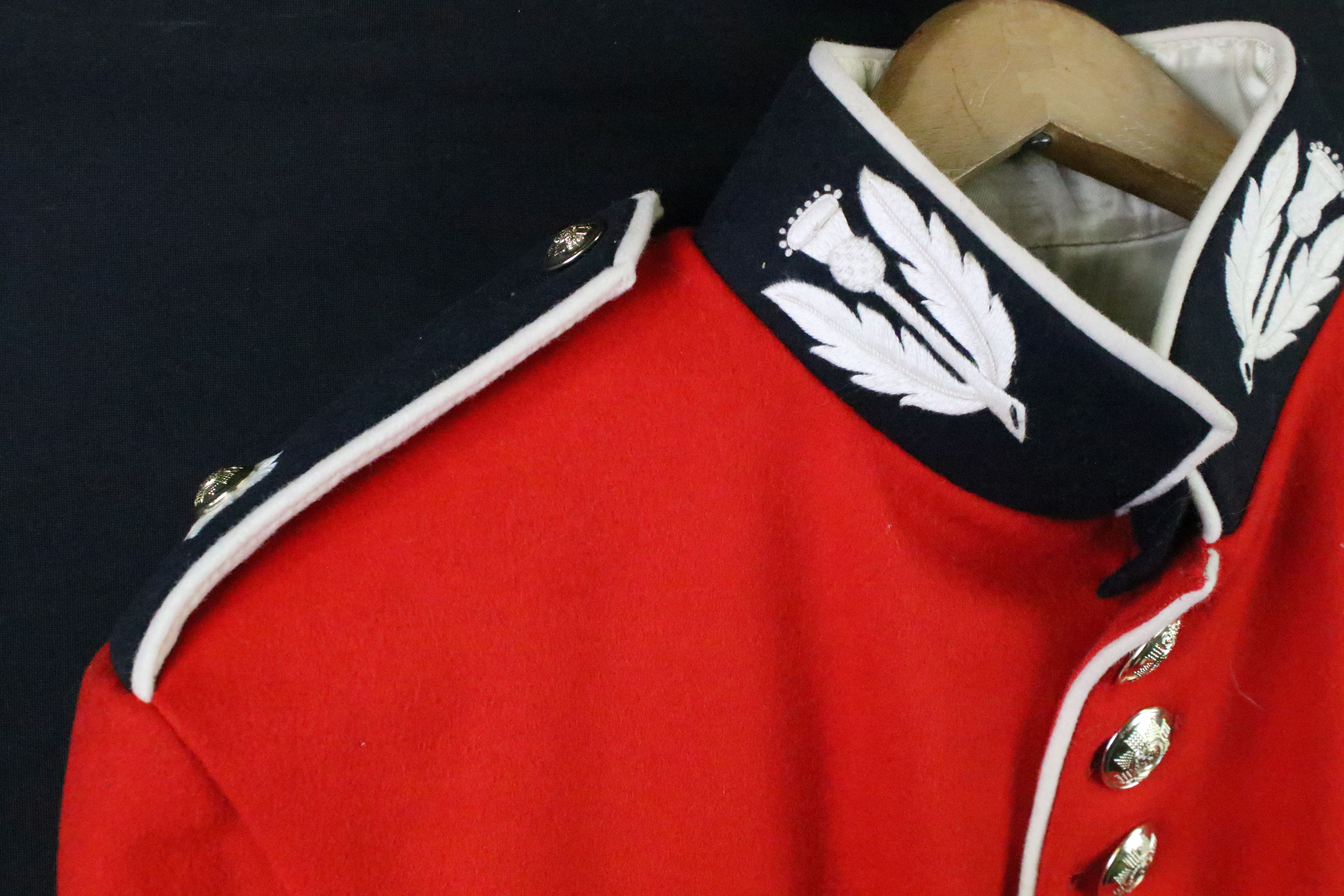 A British Military Scots Guards Regimental red tunic with embroidered collar and queens crown - Image 2 of 7