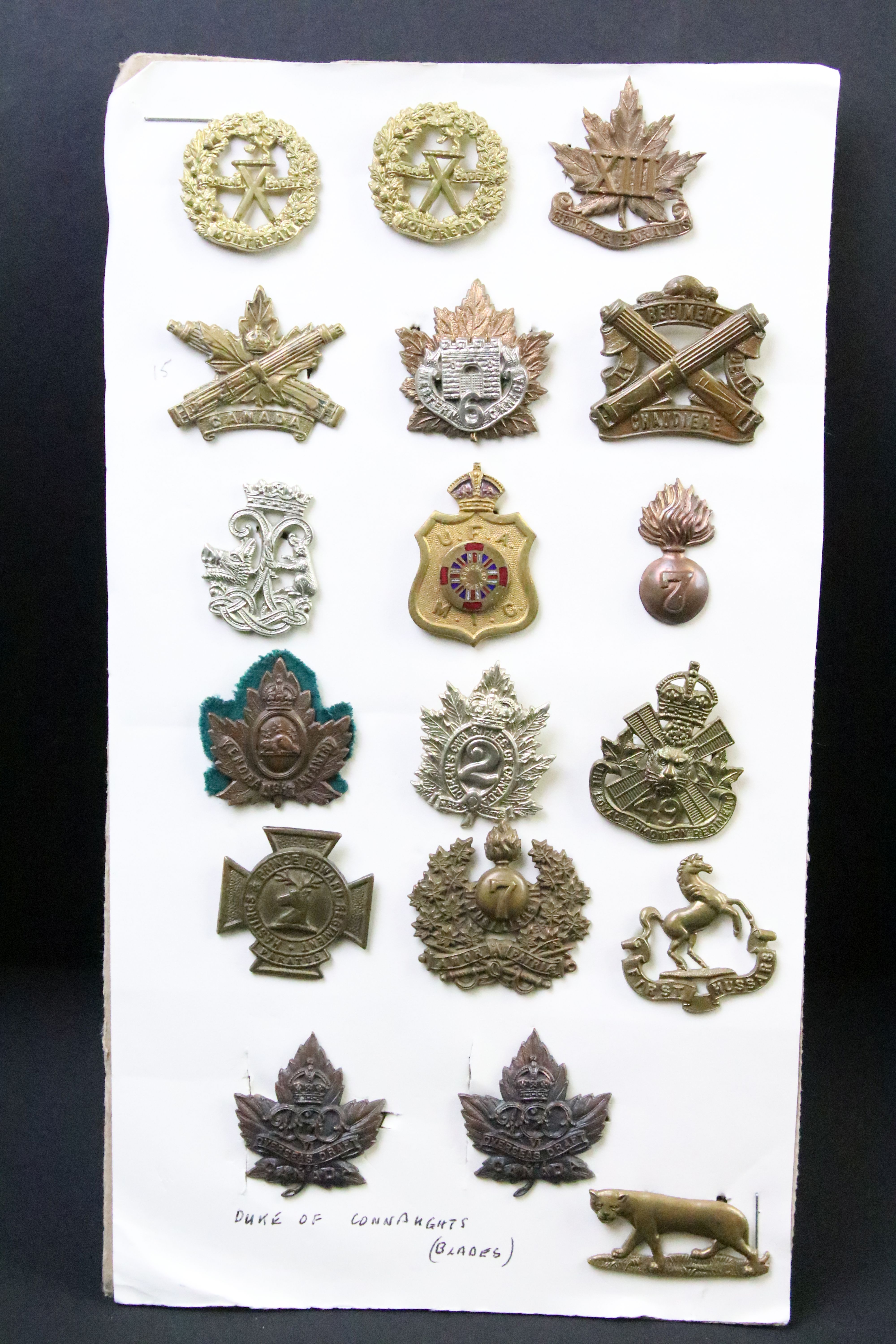 A collection of Canadian military collar badges to include World War Two King Crown issues, brass, - Image 2 of 8