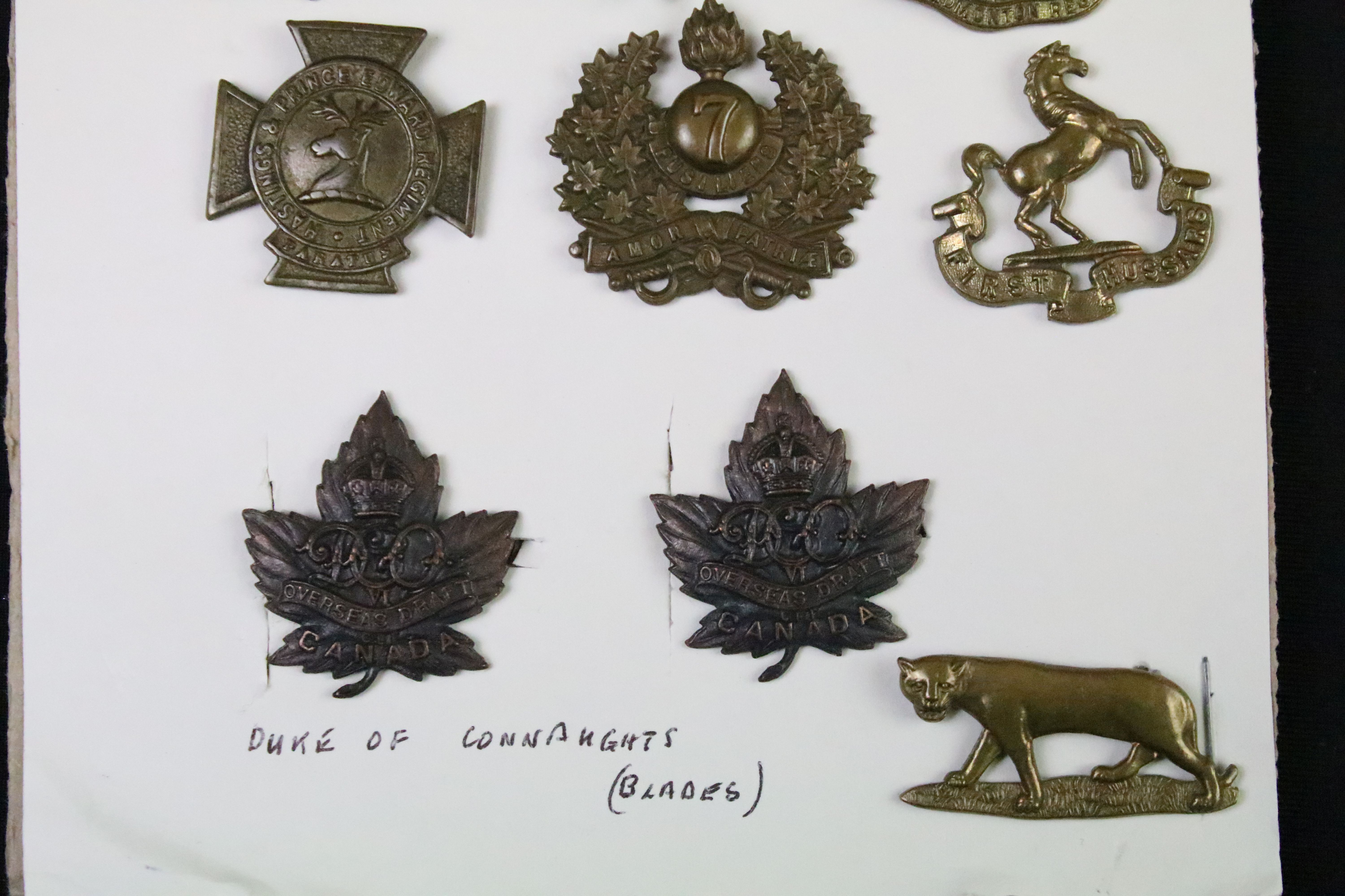 A collection of Canadian military collar badges to include World War Two King Crown issues, brass, - Image 5 of 8