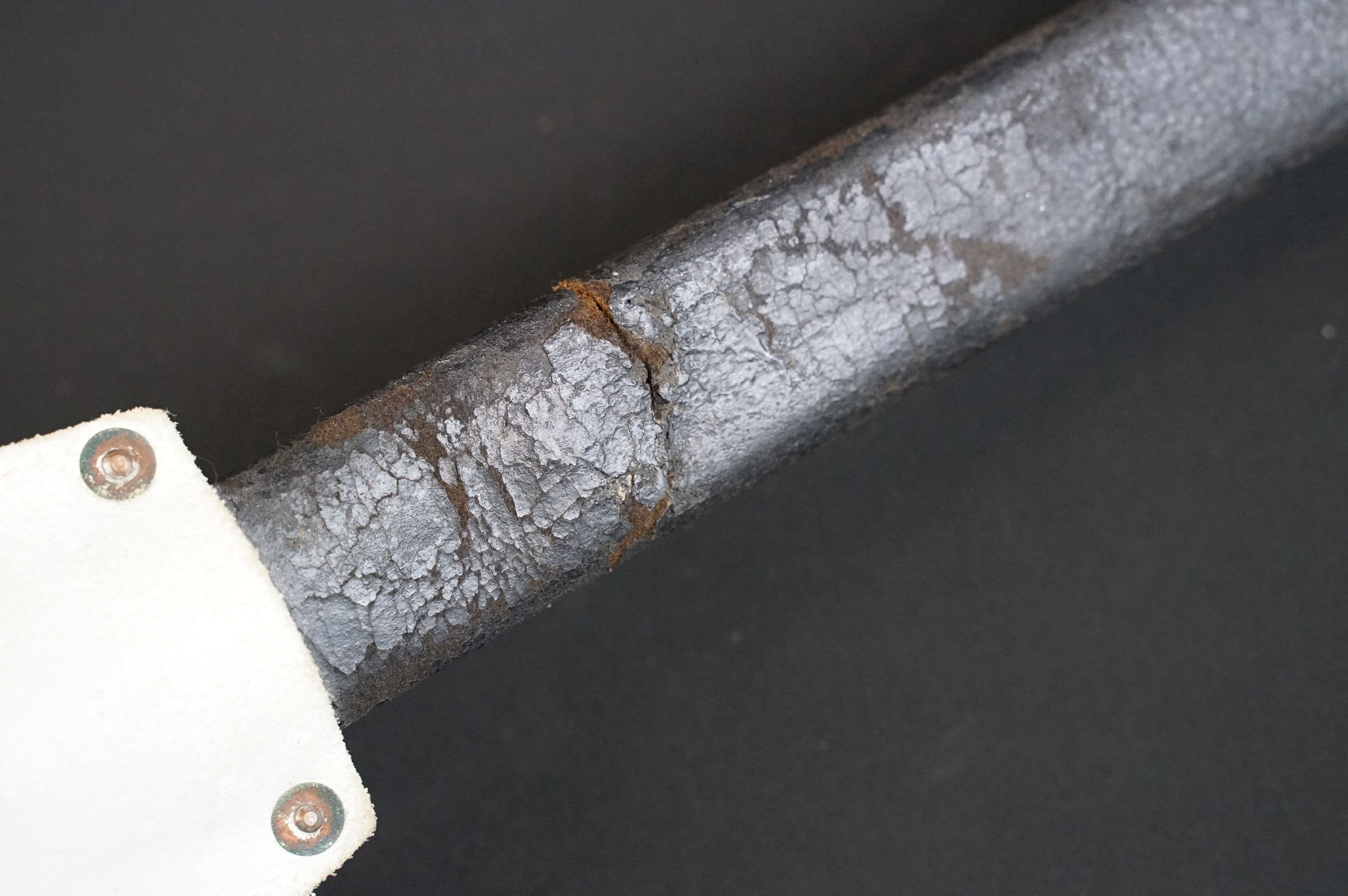 A British bayonet with good clear markings to the blade complete with scabbard and white leather - Image 13 of 16