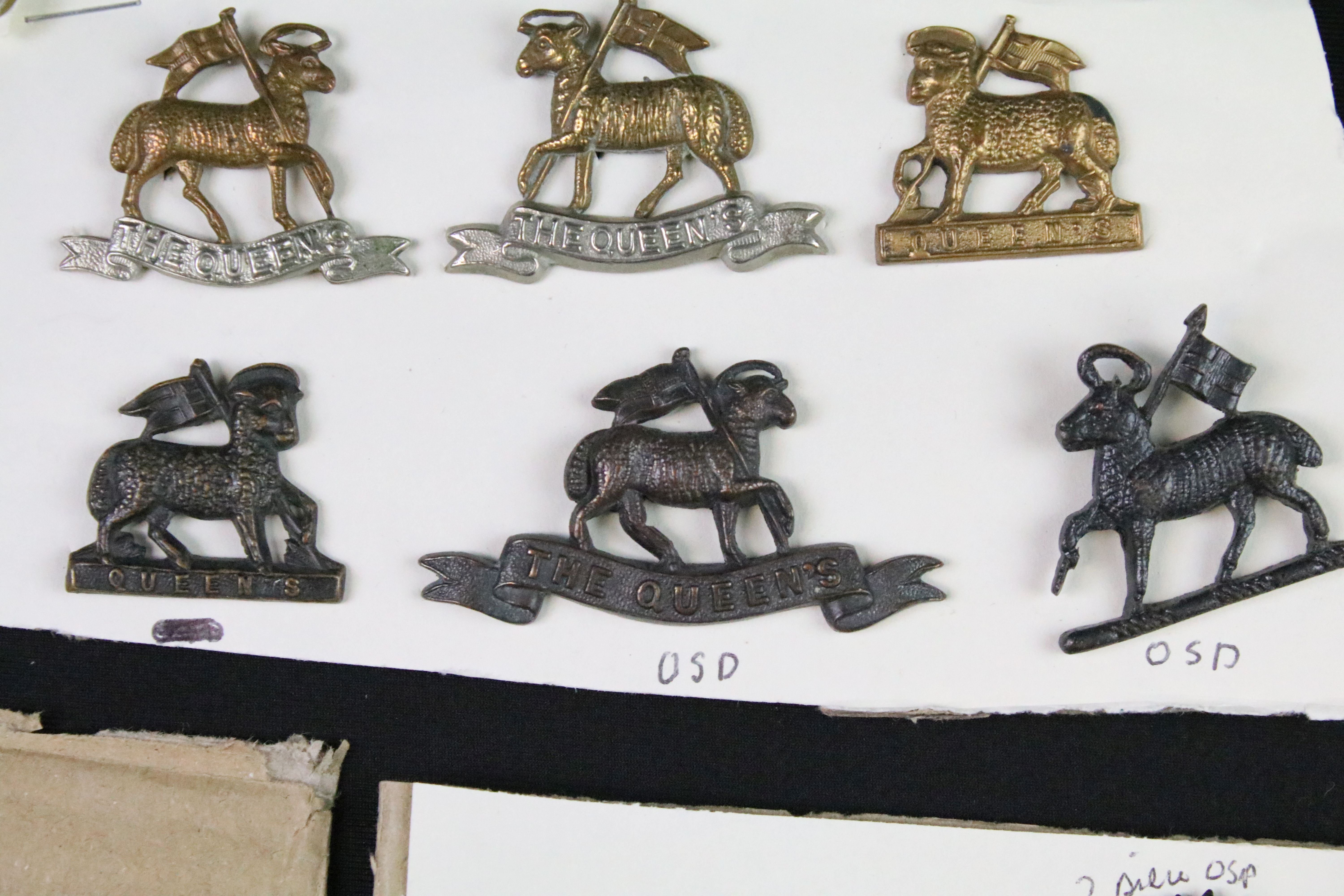 A collection of mainly British military cap and collar badges to include officers examples. - Image 10 of 18